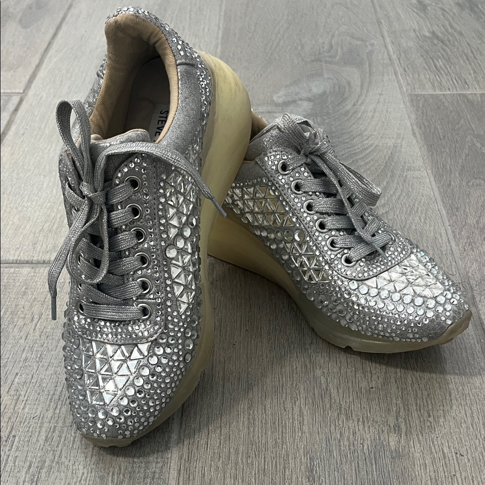 Steve Madden Carissa Silver Studded Women's Sneakers
